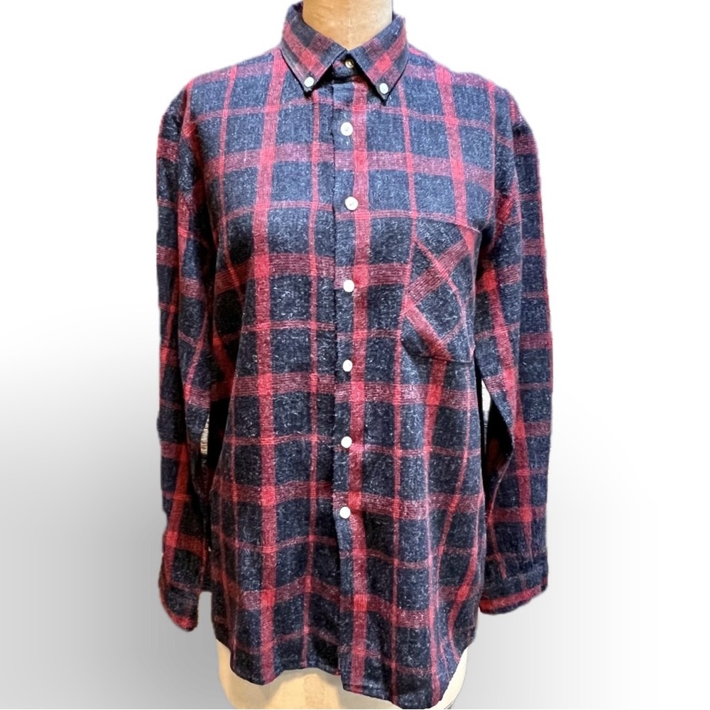 VINTAGE‎ Alaska Wilderness Gear red black plaid flannel button shirt 100% cotton